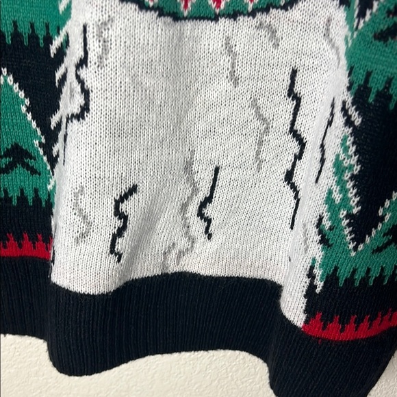 Festive Llama Christmas Sweater - Green - Picture 10 of 13